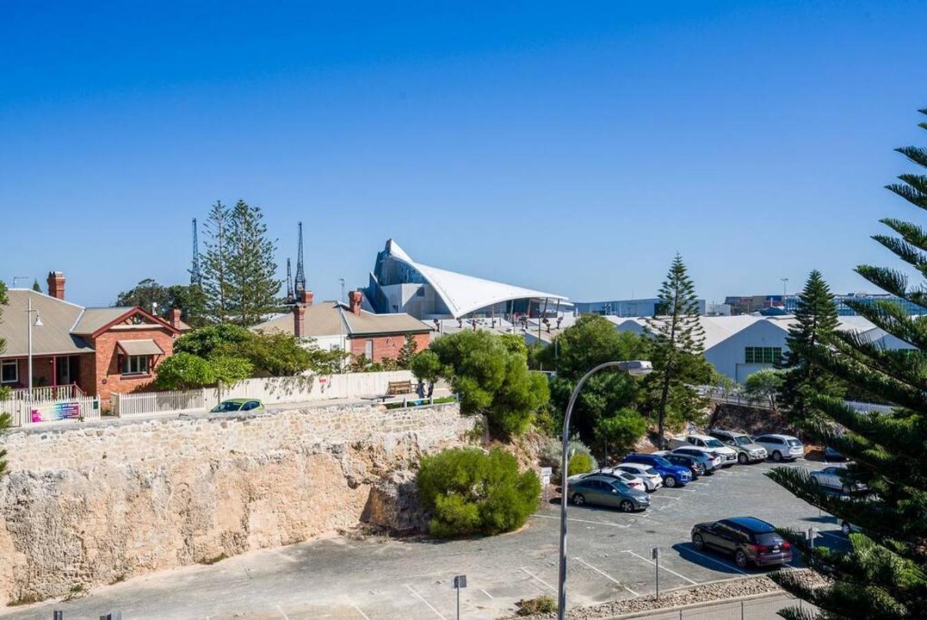 West End Warehouse Historical Opposite Beach Фриментъл Екстериор снимка